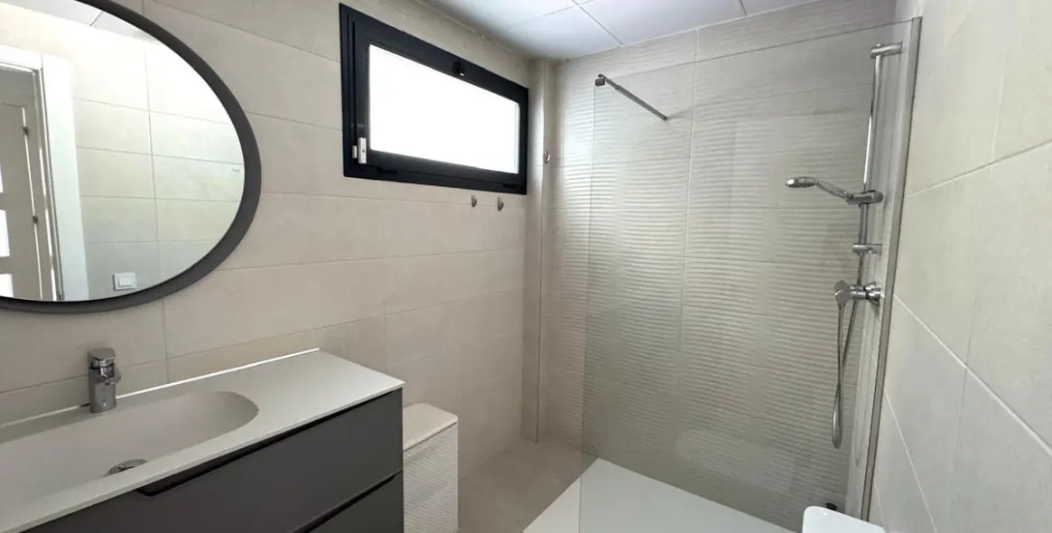 Продажа  отдельно стоящей виллы в Manilva 19