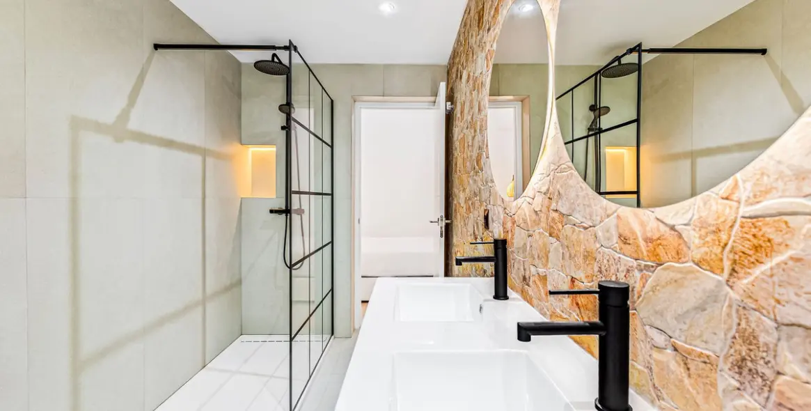 Venta de apartamento en planta baja en Puerto Banús 19