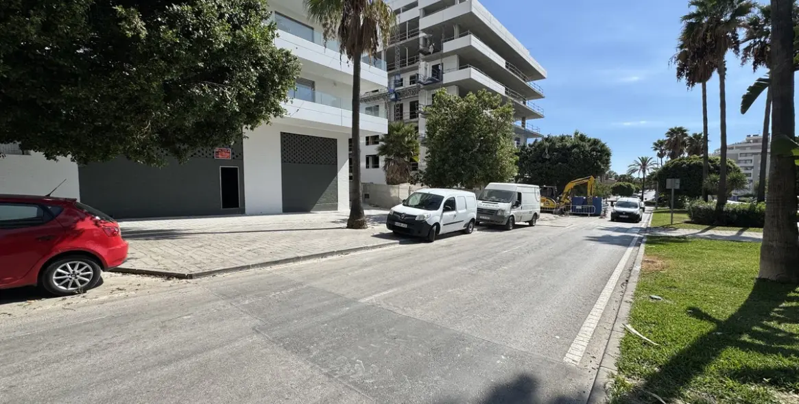 Долгосрочная аренда коммерческого помещения в La Campana 4