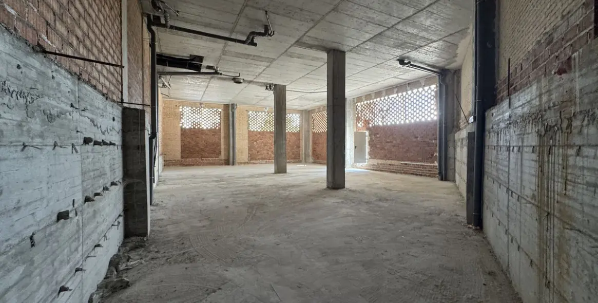 Долгосрочная аренда коммерческого помещения в La Campana 13