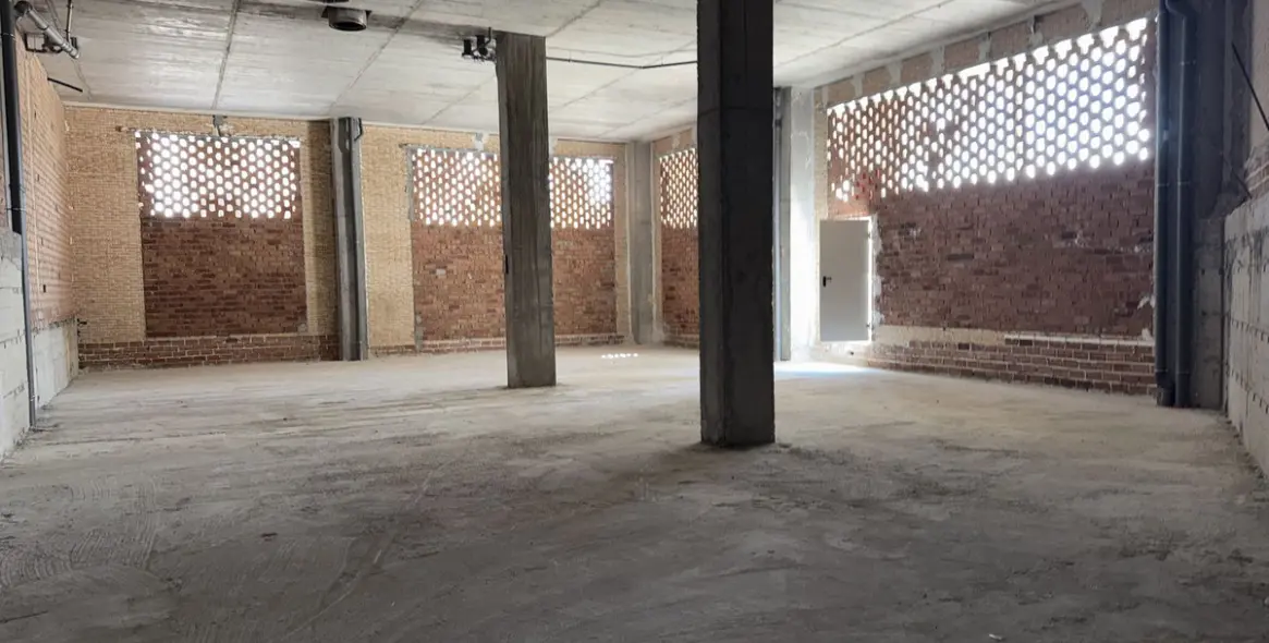 Долгосрочная аренда коммерческого помещения в La Campana 16