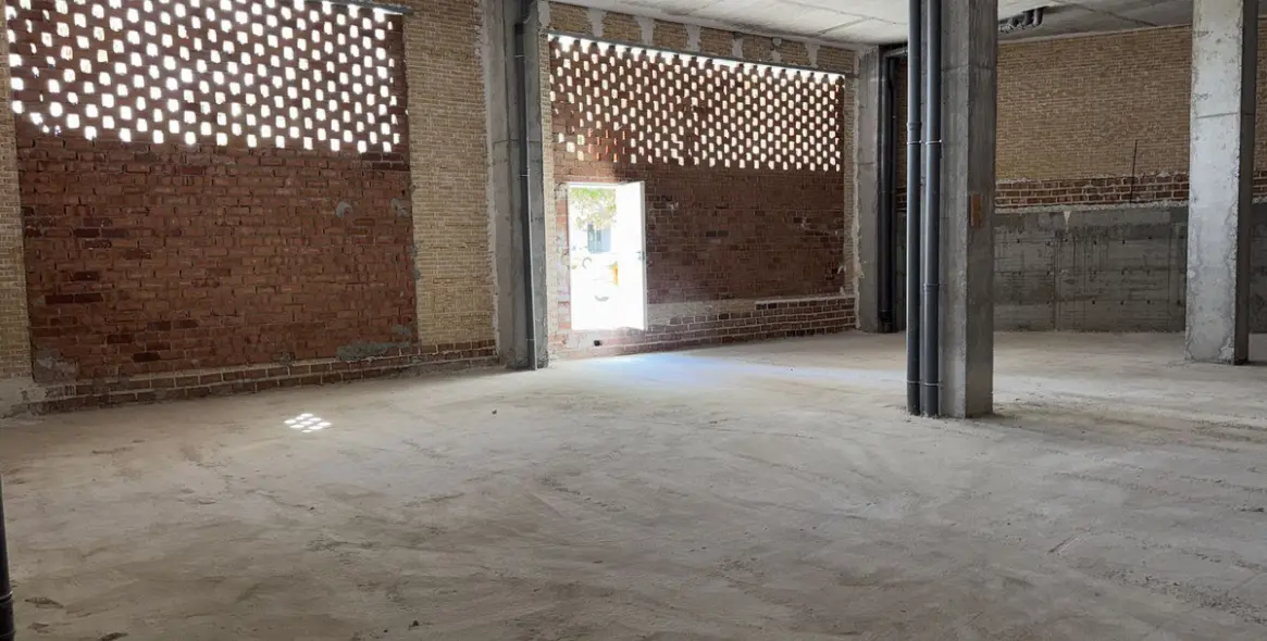 Долгосрочная аренда коммерческого помещения в La Campana 20