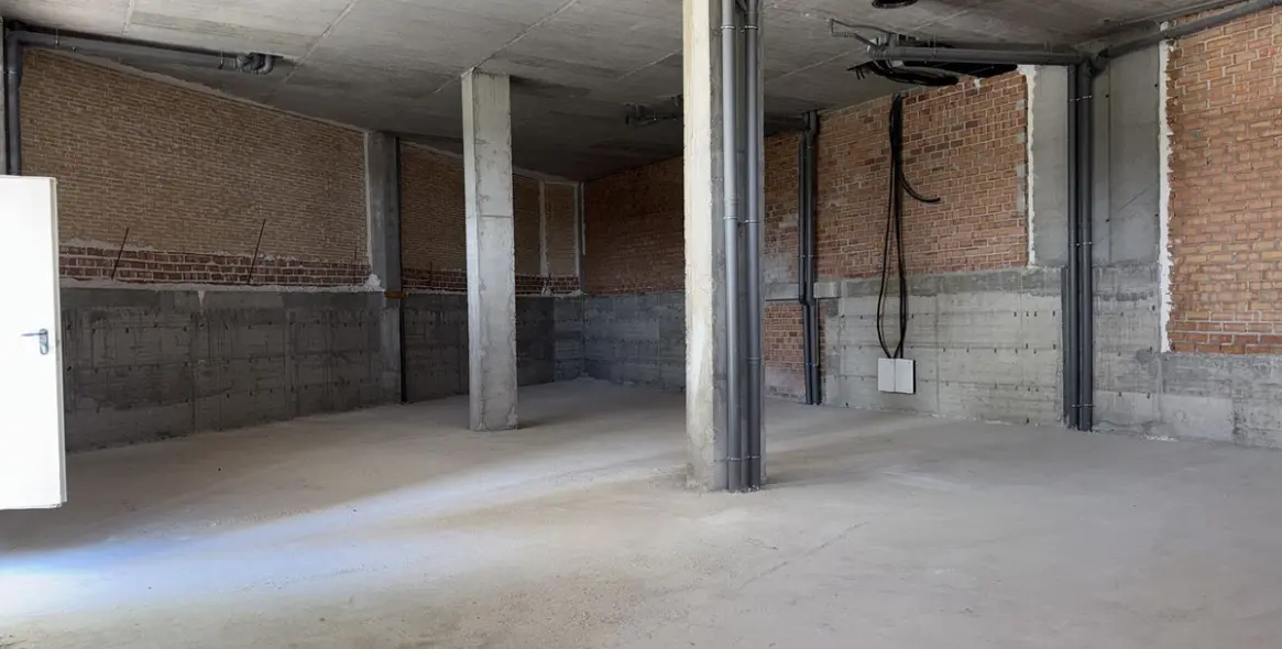 Продажа коммерческого помещения в La Campana 24