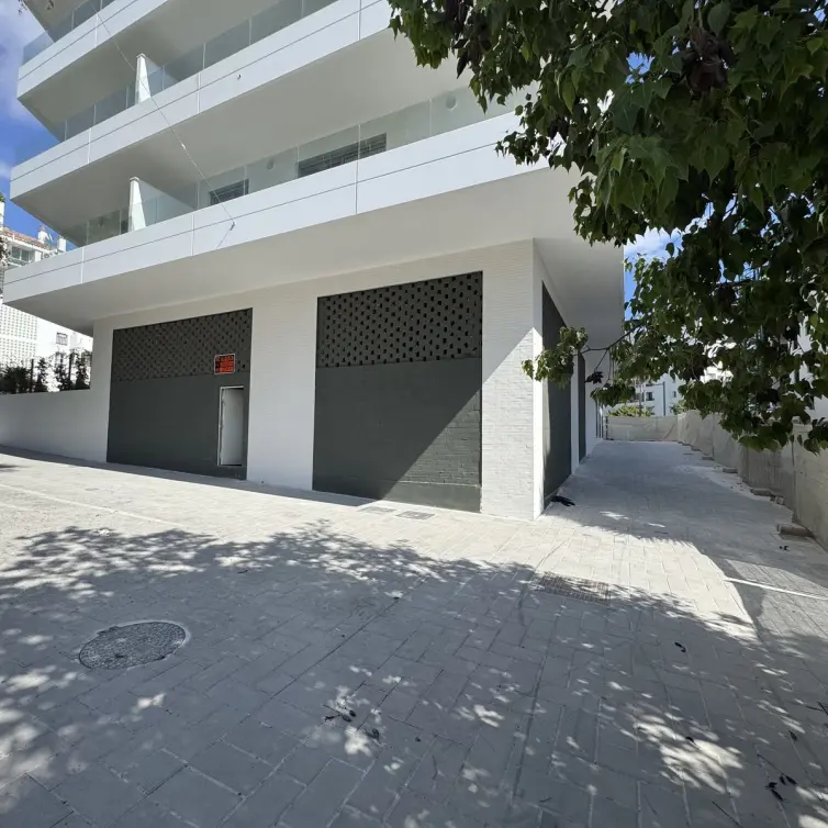 Venta de local comercial en La Campana