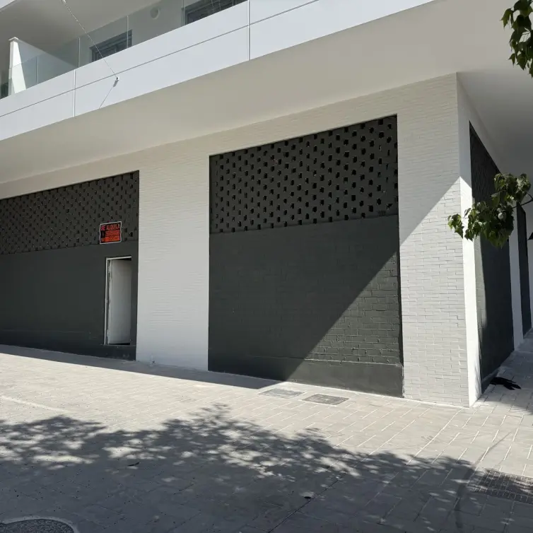 Venta de local comercial en La Campana