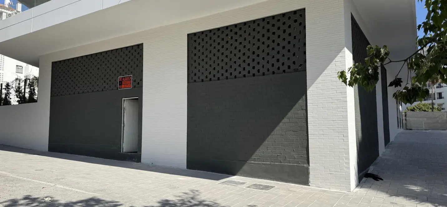Venta de local comercial en La Campana 4