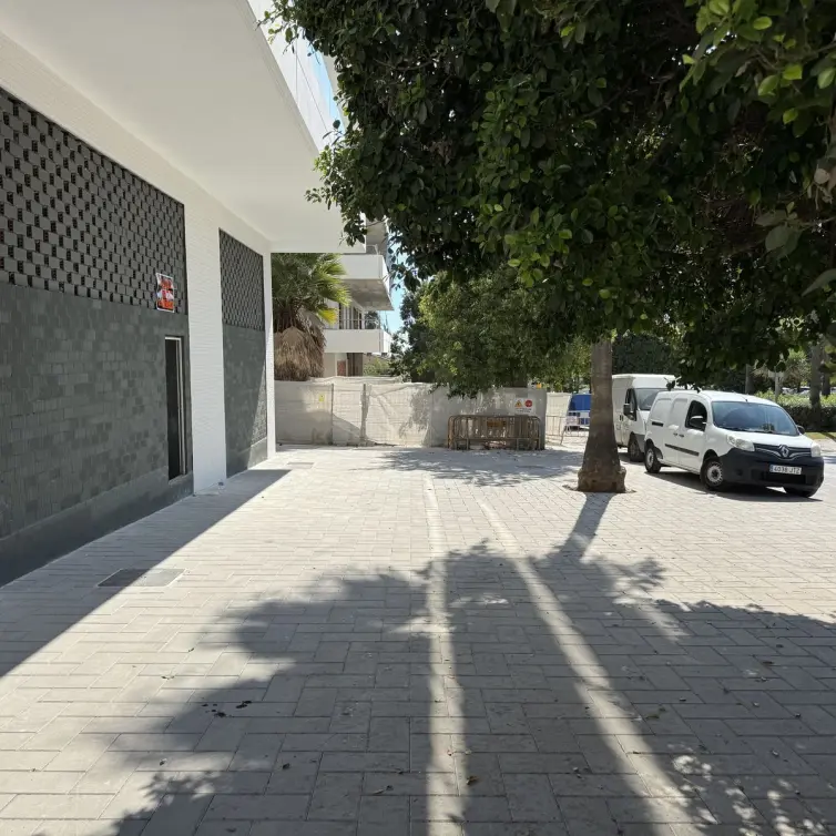 Venta de local comercial en La Campana
