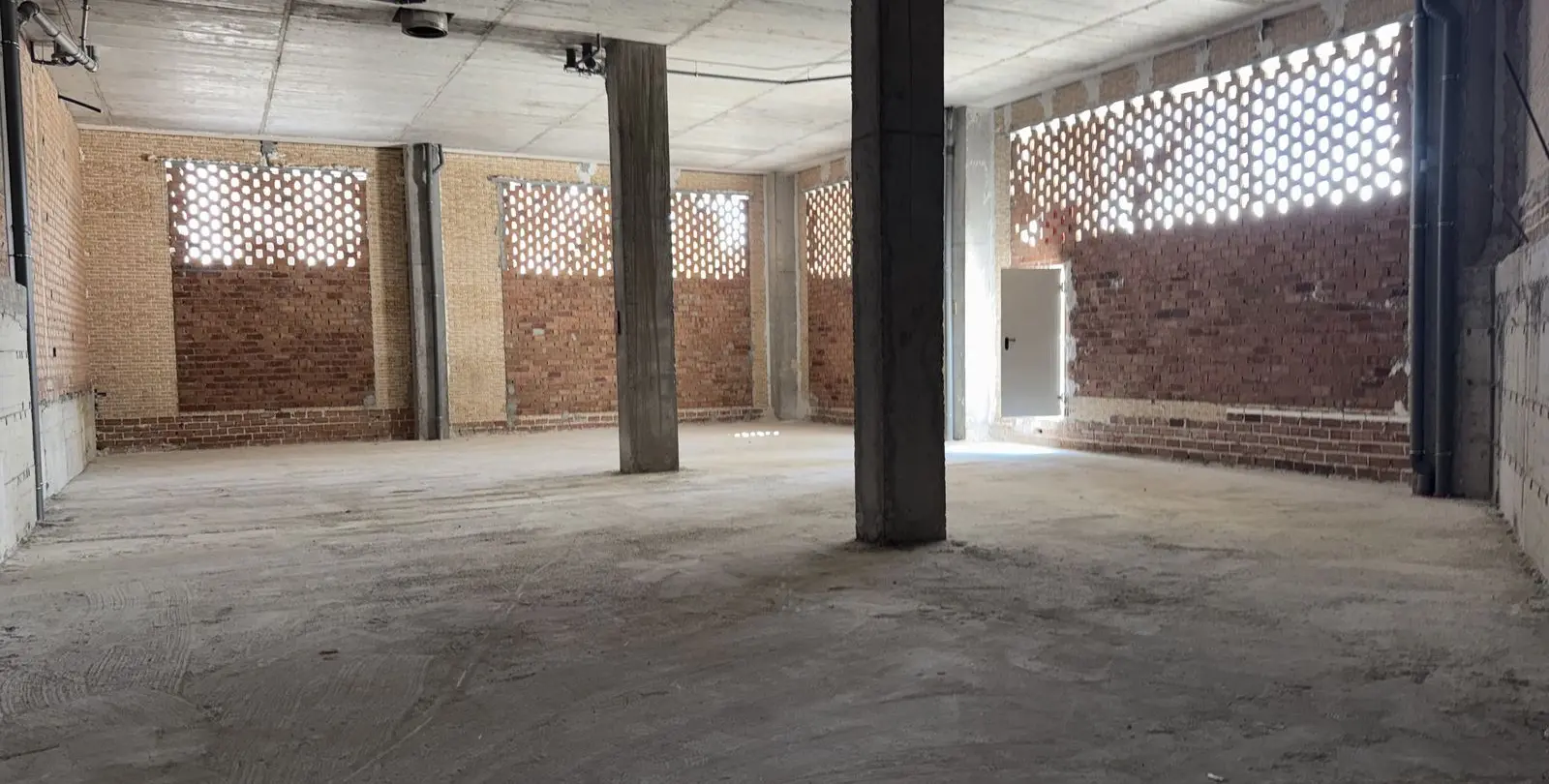 Venta de local comercial en La Campana 12