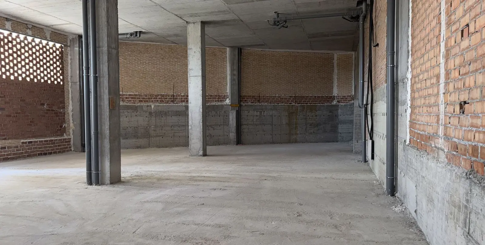 Venta de local comercial en La Campana 17