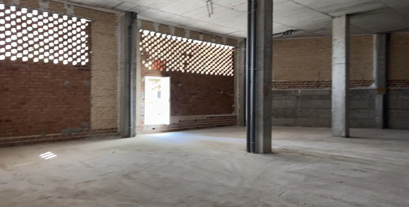 Venta de local comercial en La Campana 19