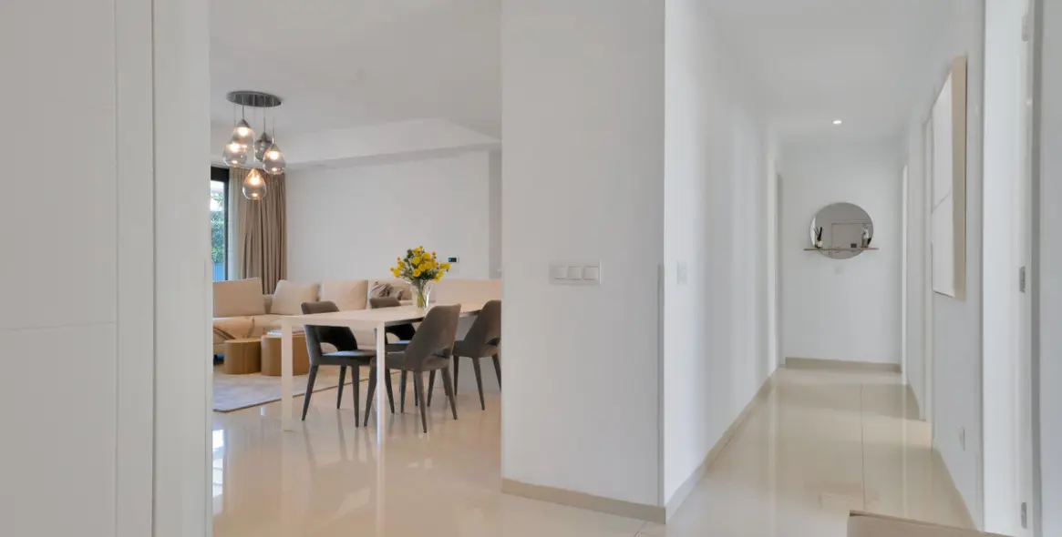 Sale of ground floor apartment in Estepona 23