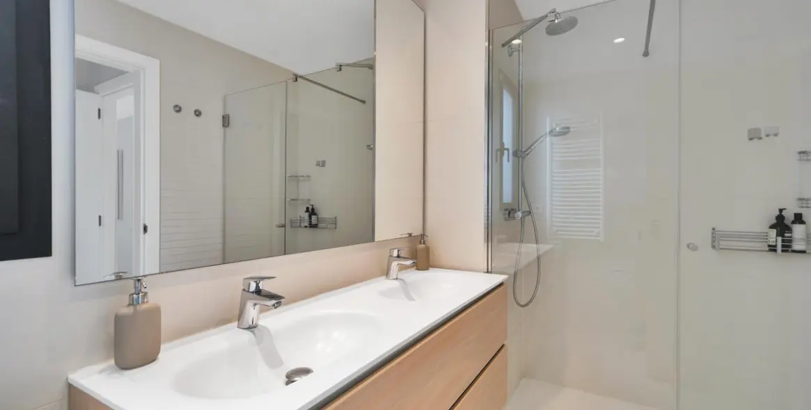 Sale of ground floor apartment in Estepona 32