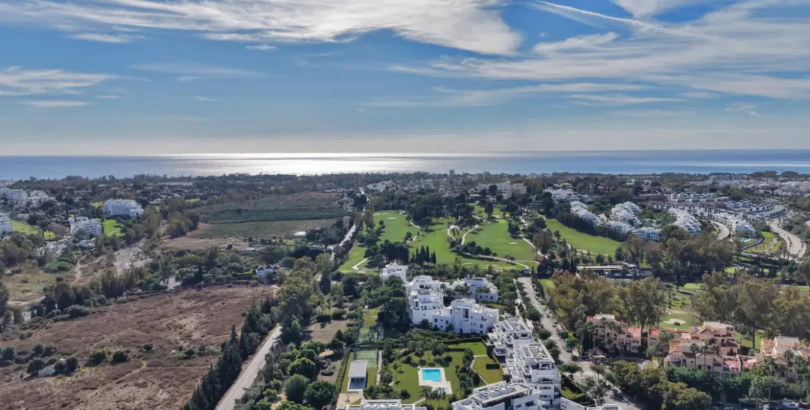 Sale of ground floor apartment in Estepona 40