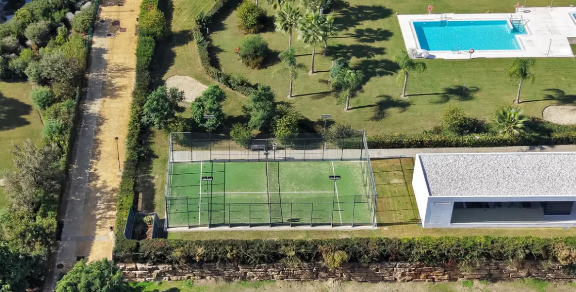 Sale of ground floor apartment in Estepona 42