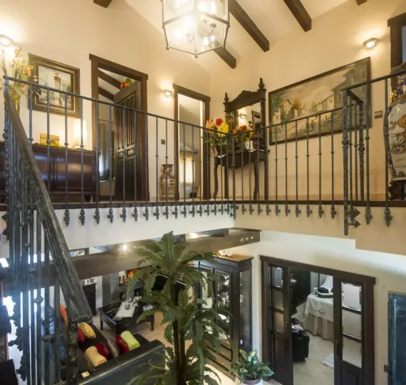 Sale of detached villa in Coín