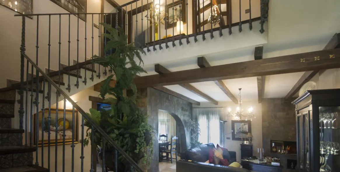 Sale of detached villa in Coín 15