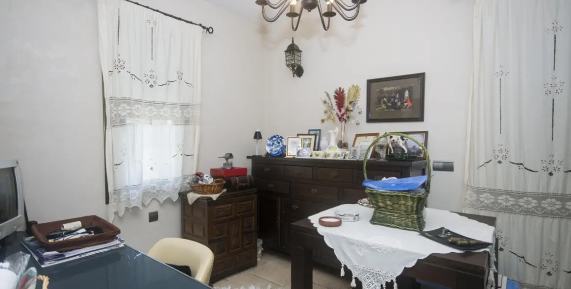 Sale of detached villa in Coín 20
