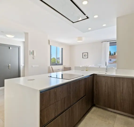 Продажа  отдельно стоящей виллы в El Faro