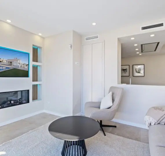 Продажа  отдельно стоящей виллы в El Faro