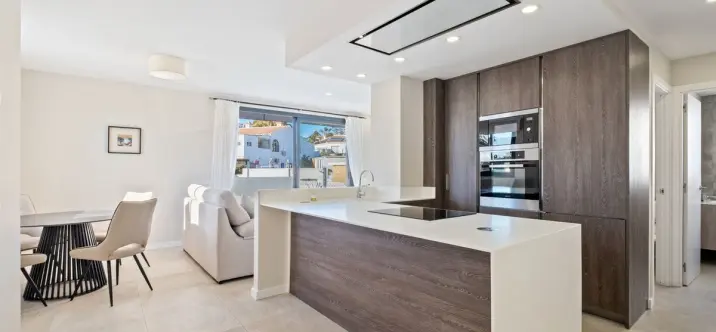 Sale of detached villa in El Faro 1