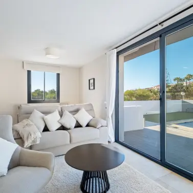 Sale of detached villa in El Faro