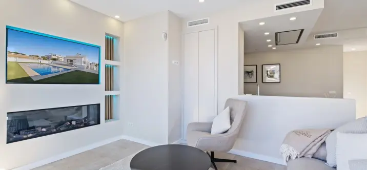 Sale of detached villa in El Faro 4