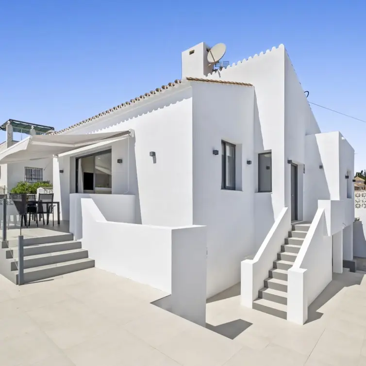 Venta de villa independiente en El Faro