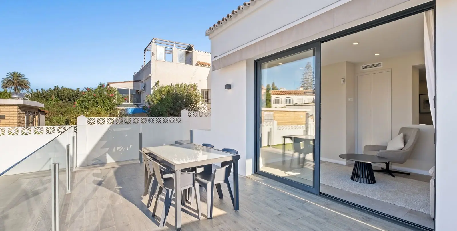 Sale of detached villa in El Faro 18
