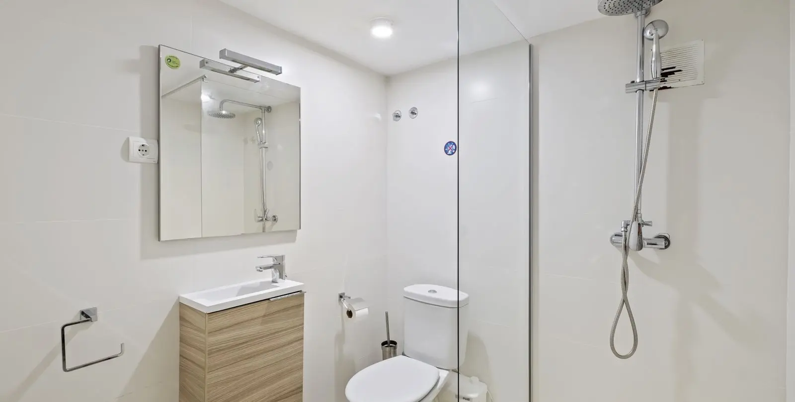 Sale of detached villa in El Faro 24