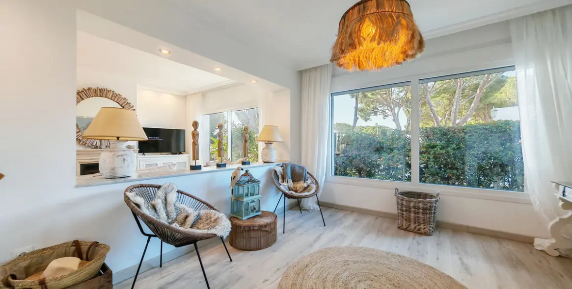 Venta de villa independiente en Las Chapas 6