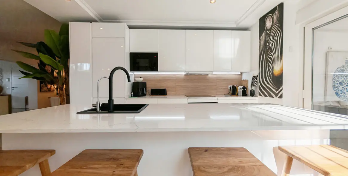 Venta de villa independiente en Las Chapas 8