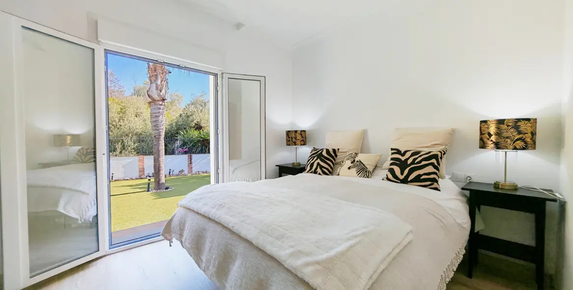 Venta de villa independiente en Las Chapas 16