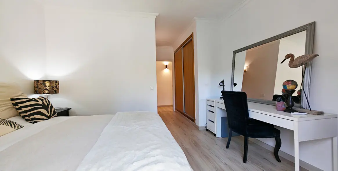 Venta de villa independiente en Las Chapas 17