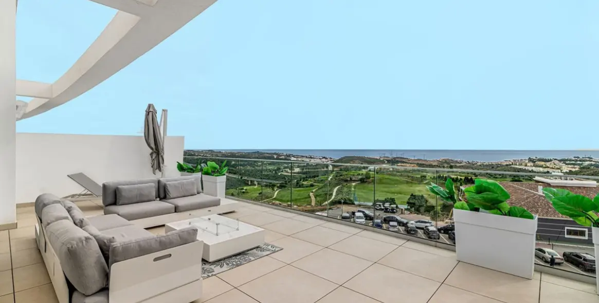 Sale of penthouse duplex in Calanova Golf 2