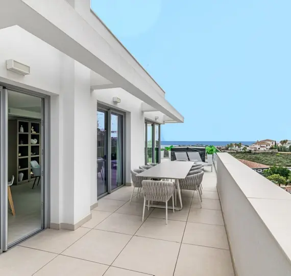 Venta de ático dúplex en Calanova Golf