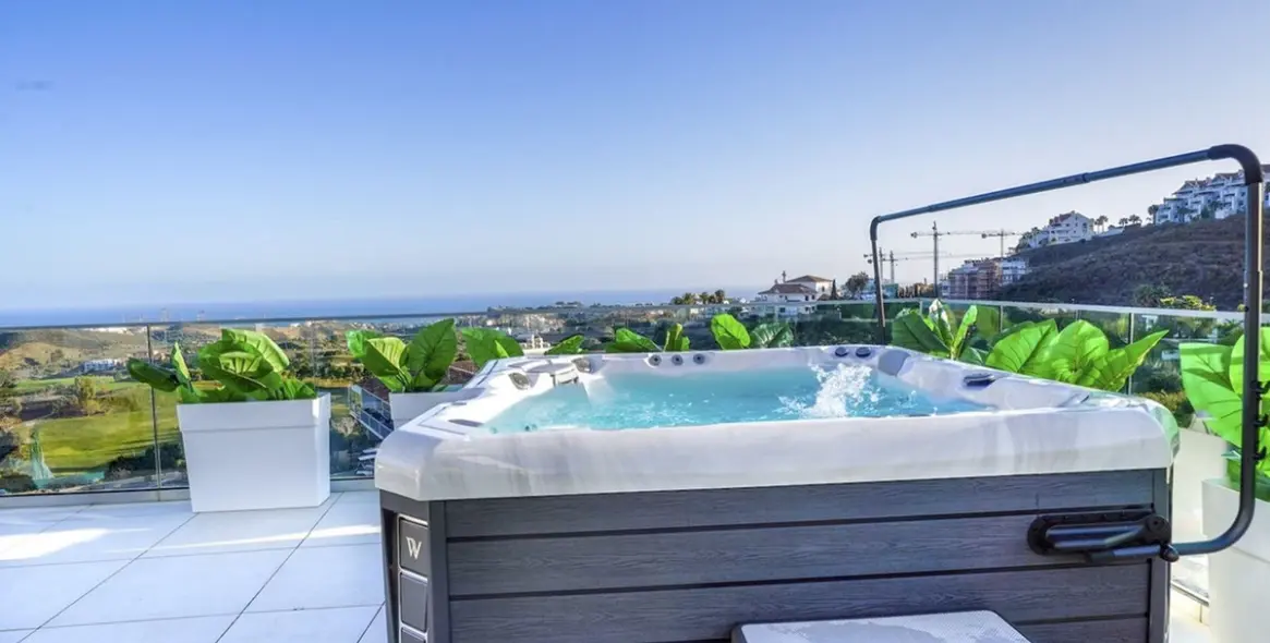 Sale of penthouse duplex in Calanova Golf 4