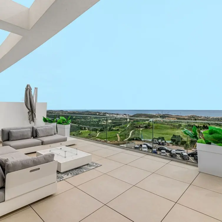 Sale of penthouse duplex in Calanova Golf