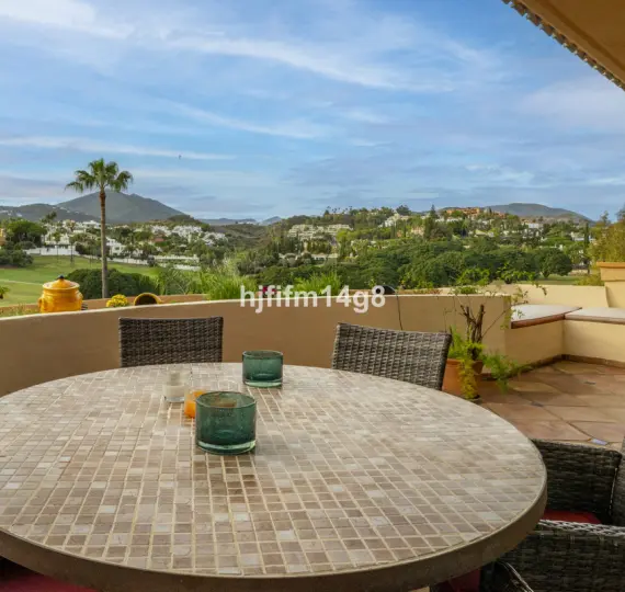 Venta de ático dúplex en Nueva Andalucía