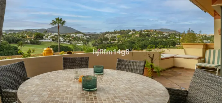 Venta de ático dúplex en Nueva Andalucía 1