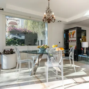 Продажа  отдельно стоящей виллы в Calahonda