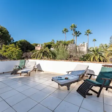 Продажа  отдельно стоящей виллы в Calahonda