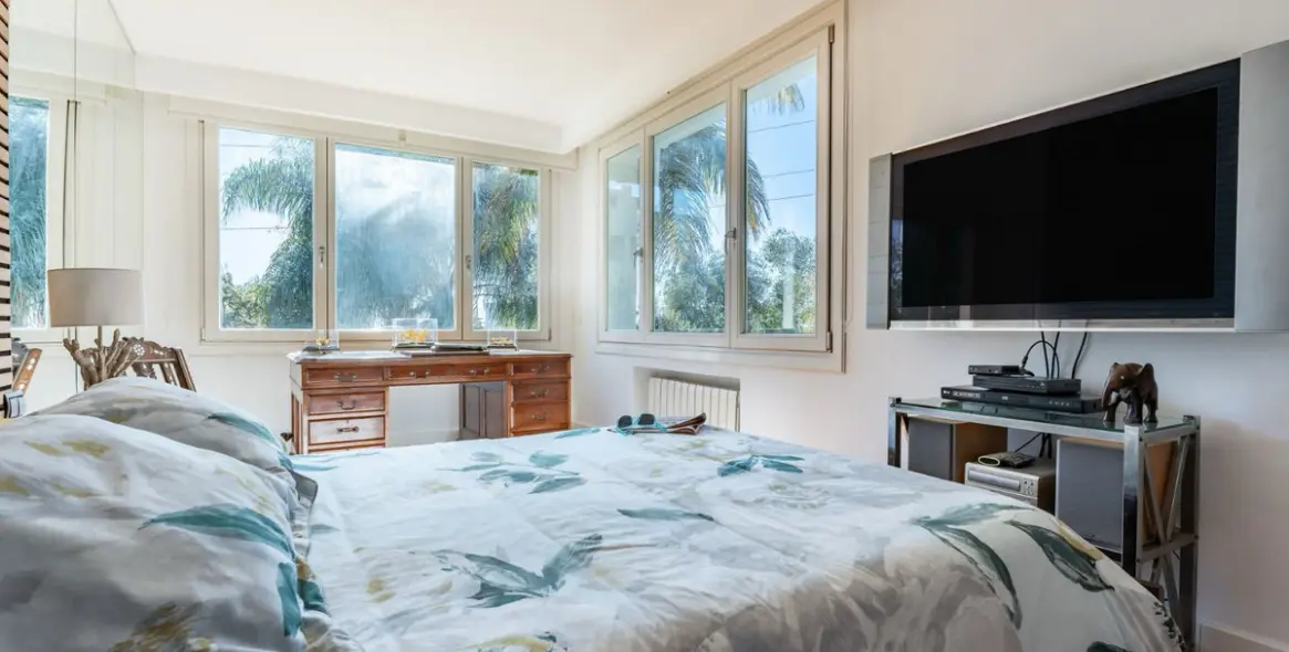 Sale of detached villa in Calahonda 12