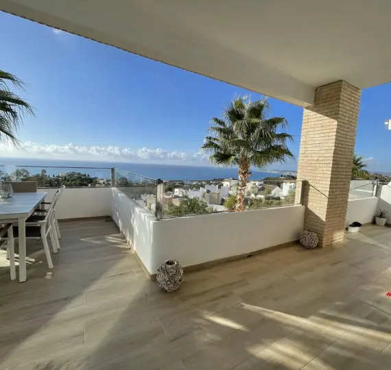 Продажа дома на две семьи в Benalmadena Costa