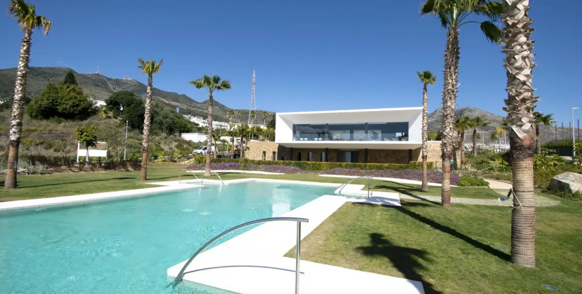 Sale of semi-detached house in Benalmadena Costa 3