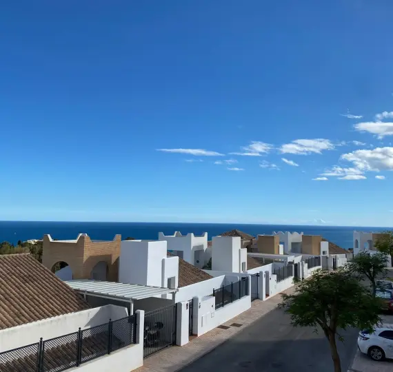 Продажа дома на две семьи в Benalmadena Costa