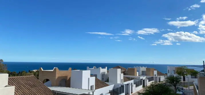 Продажа дома на две семьи в Benalmadena Costa 4