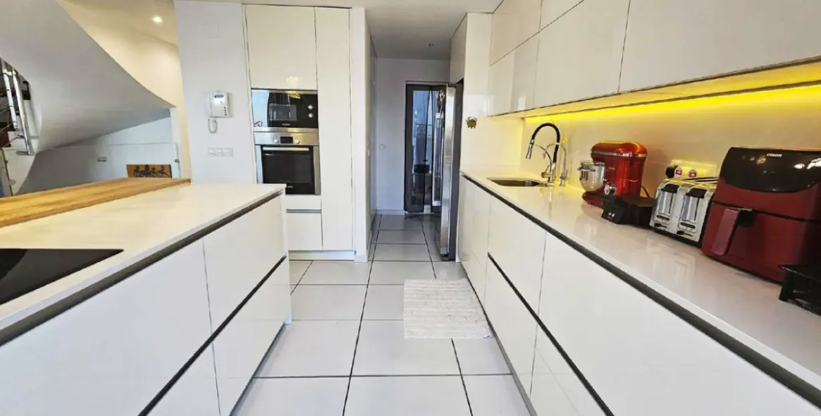 Sale of semi-detached house in Benalmadena Costa 11