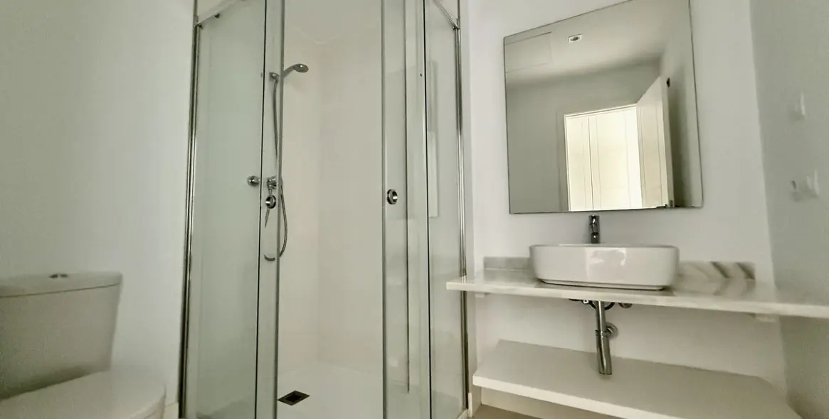 Sale of semi-detached house in Benalmadena Costa 17