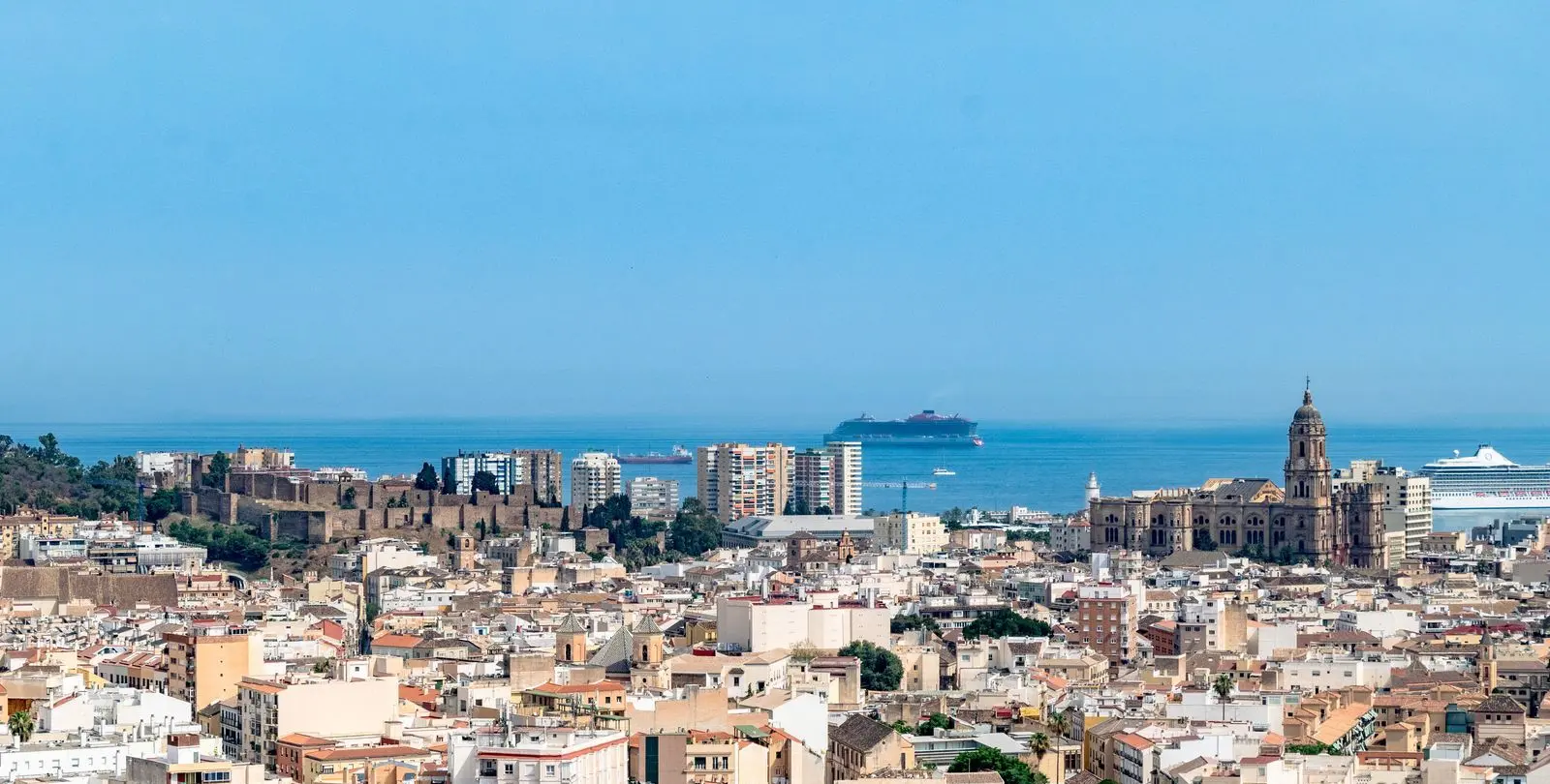 Venta de apartamento en planta media en Málaga 2