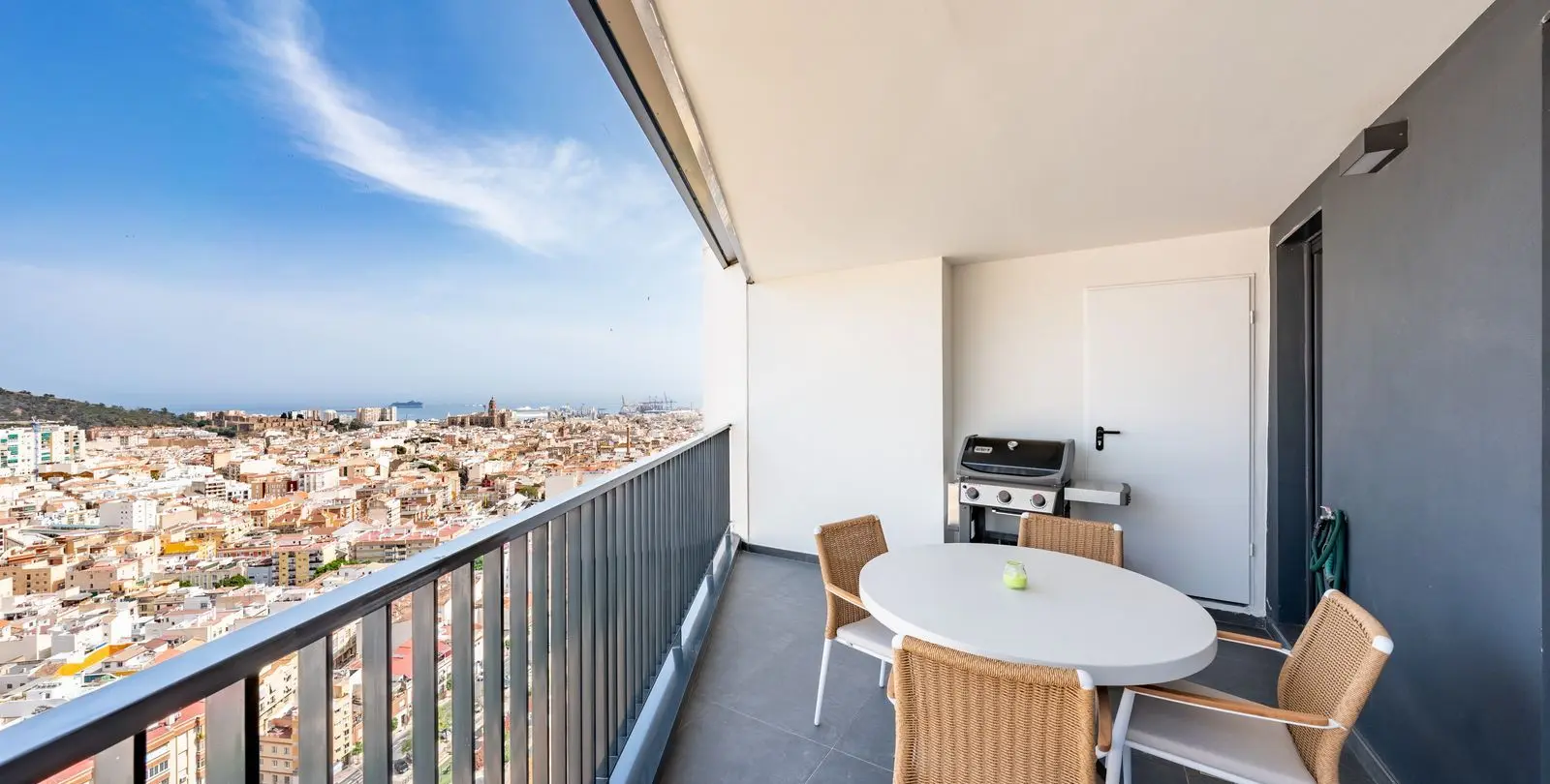 Venta de apartamento en planta media en Málaga 6